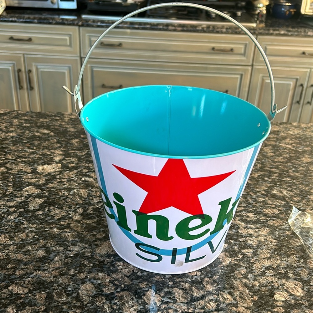 HEINEKEN SILVER 5 QT METAL BEER ICE BUCKET NEW
